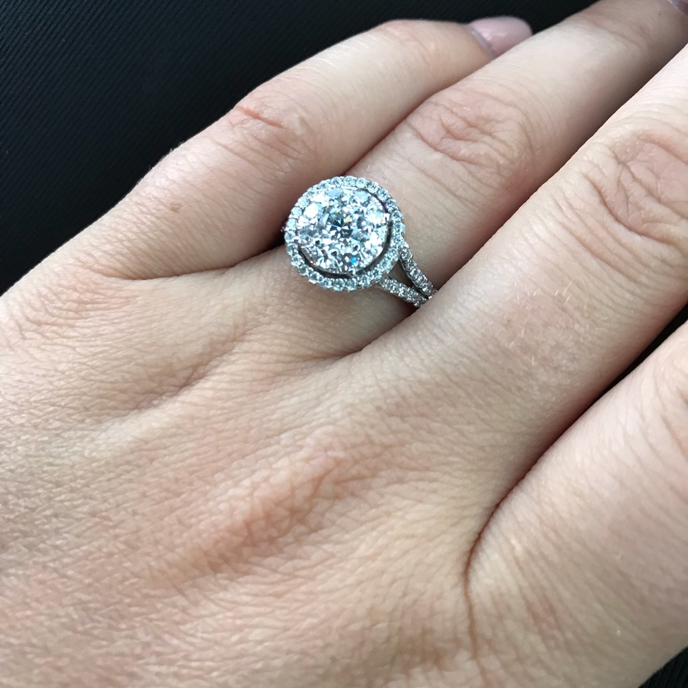Diamond halo cluster engagement ring